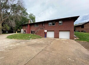 1510 Del Matro Ct in Windsor Heights, IA - Building Photo - Building Photo