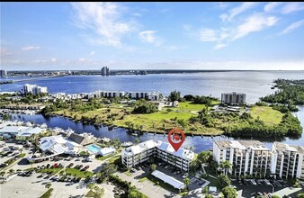 3454 Hancock Bridge Pky, Unit B13 in North Fort Myers, FL - Building Photo - Building Photo