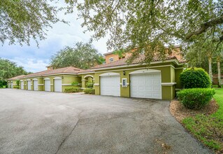 5080 Fairways Cir in Vero Beach, FL - Building Photo - Building Photo