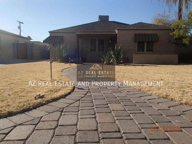 property at 1630 N Laurel Ave