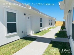 1625 W Marlin St in Pharr, TX - Building Photo - Building Photo