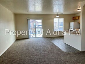 1063 W Pine Ave in Meridian, ID - Building Photo - Building Photo