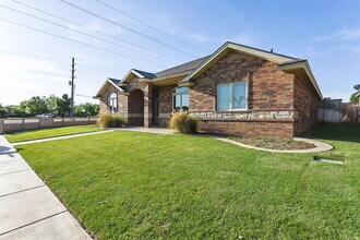 4401 108th St in Lubbock, TX - Building Photo - Building Photo
