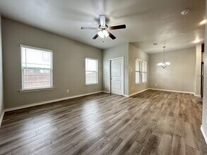 6040 24th St in Lubbock, TX - Building Photo - Building Photo