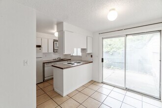 1314-1316 N Napa St in Spokane, WA - Building Photo - Building Photo