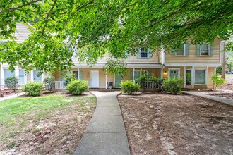 839 Dalewood Dr in Raleigh, NC - Building Photo - Building Photo