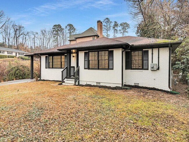property at 1253 Dunwoody Ln NE
