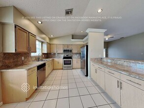 13297 Emerald View Ct in Wellington, FL - Building Photo - Building Photo