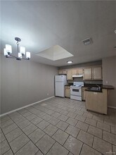 7 E Stubbs St in Edinburg, TX - Building Photo - Building Photo