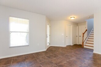 19738 Timberbluff Dr in Land O Lakes, FL - Foto de edificio - Building Photo