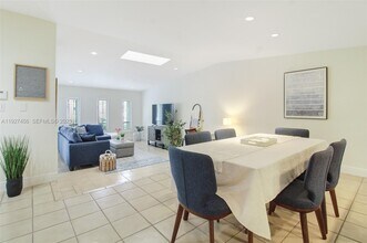 10629 SW 74th Terrace in Miami, FL - Building Photo - Building Photo