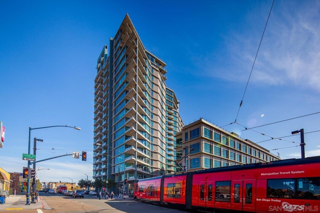 1080 Park Blvd in San Diego, CA - Foto de edificio