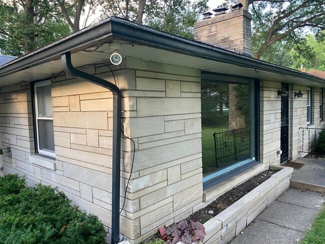 property at 1819 Corby Blvd
