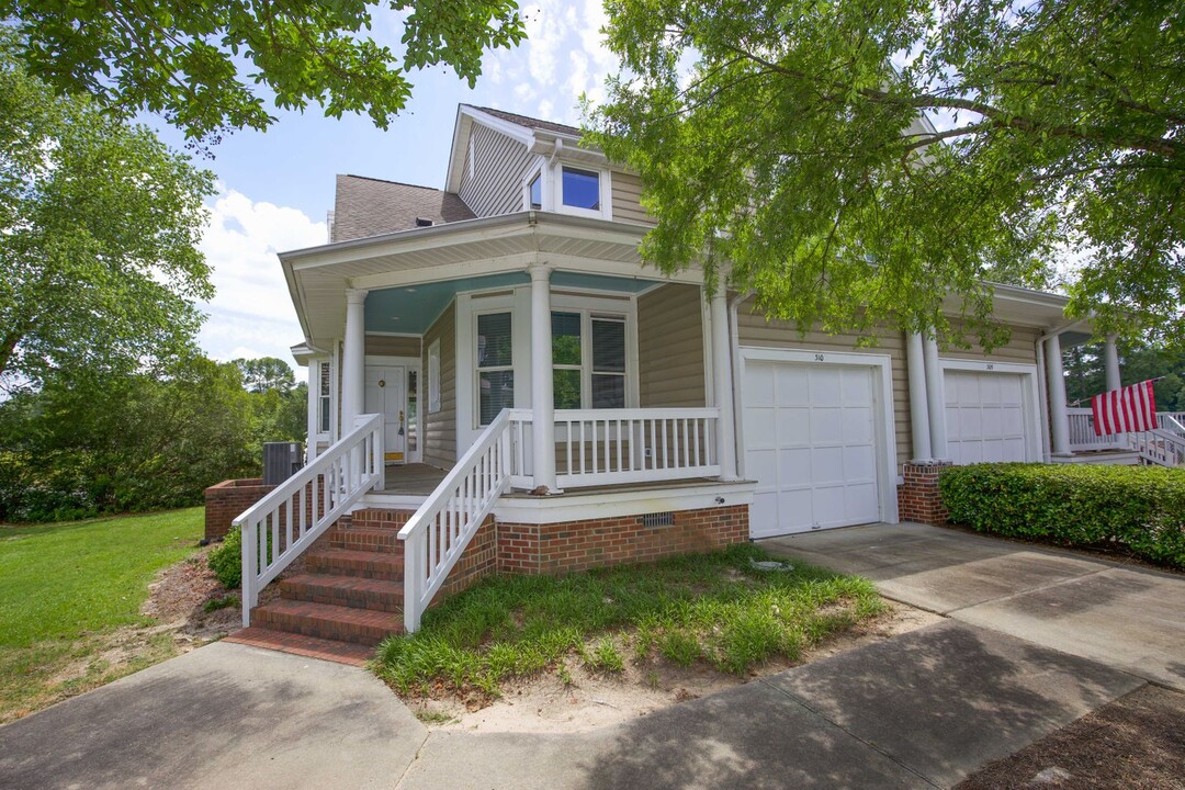 310 Dogwood Landing in Vass, NC - Foto de edificio