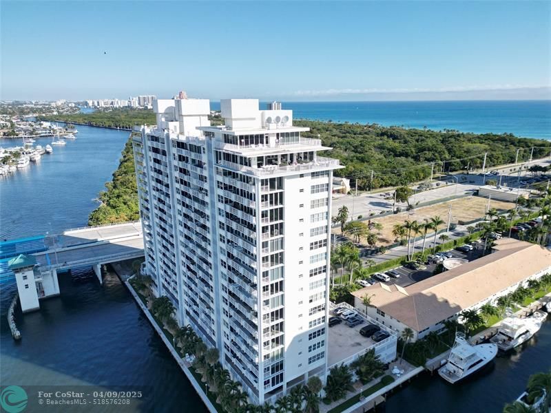 2800 E Sunrise Blvd in Fort Lauderdale, FL - Building Photo