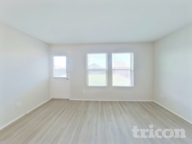 337 Falling Star Dr in Haslet, TX - Building Photo - Building Photo