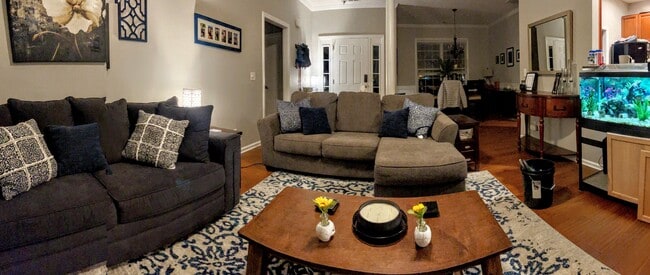 168 Pamlico Rd in Fletcher, NC - Foto de edificio - Building Photo