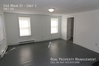 546 Main St in Farmington, NH - Building Photo - Building Photo