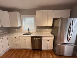 368 Highland Ave, Unit 1 in Somerville, MA - Building Photo - Building Photo