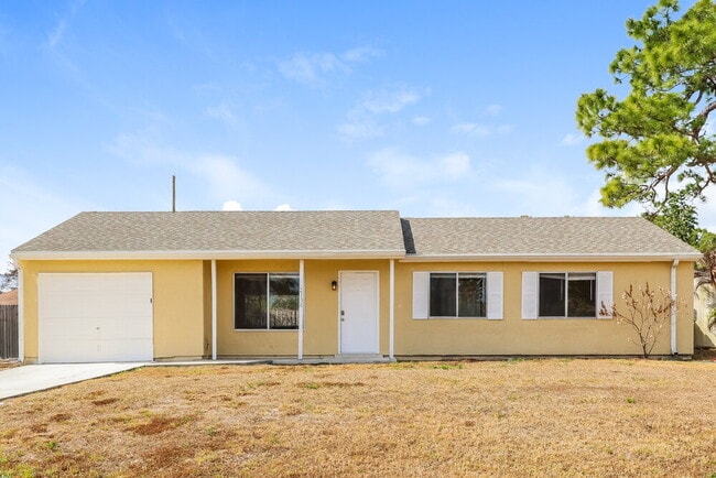 property at 2138 SE Rich St