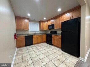 522 Merchant St in Cherry Hill Township, NJ - Building Photo - Building Photo