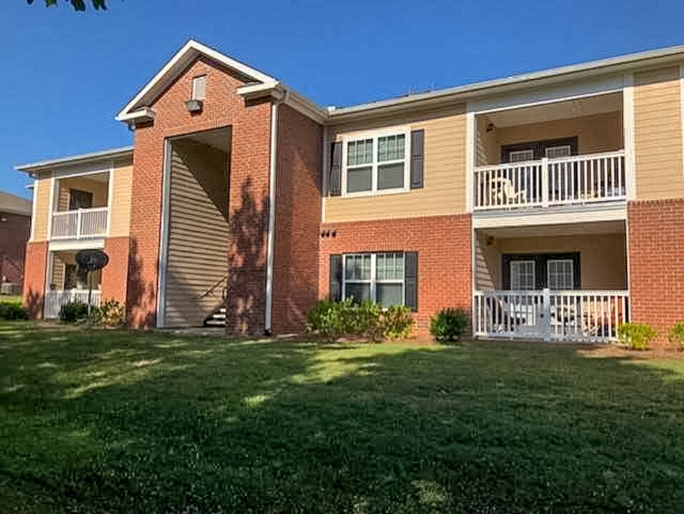 Stony Ridge Apartments in Hogansville, GA - Building Photo