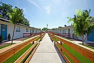 221 N Elm St in Gilbert, AZ - Building Photo - Building Photo