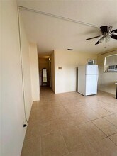 2719 NE 32nd St in Fort Lauderdale, FL - Building Photo - Building Photo