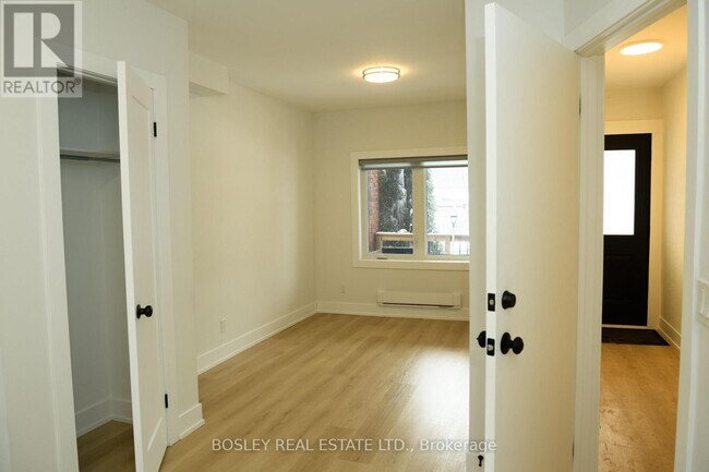 214 Simpson Ave in Toronto, ON - Building Photo - Building Photo