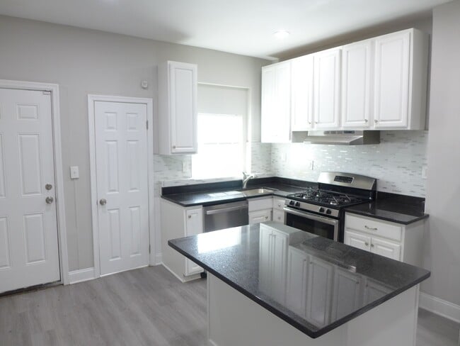 619 McKewin Ave in Baltimore, MD - Foto de edificio - Building Photo