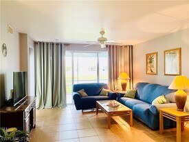 10125 Colonial Country Club Blvd in Ft. Myers, FL - Building Photo