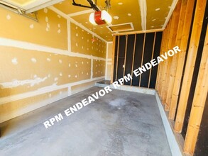 223 Fawn Meadow Ct in O'Fallon, MO - Building Photo - Building Photo