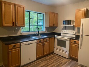 125 Highland St in Brooksville, FL - Building Photo - Building Photo