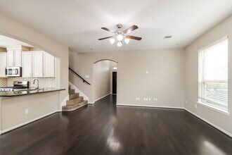 10519 Sun River Falls Dr in Humble, TX - Foto de edificio - Building Photo