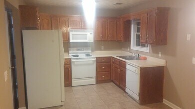 125 Mallory Ct, Unit 125-3 in Richmond, KY - Building Photo - Building Photo