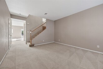 621 Iron Stirrup Ave in North Las Vegas, NV - Building Photo - Building Photo