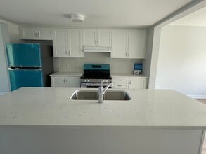 2442 Watercolours Way in Ottawa, ON - Building Photo - Building Photo