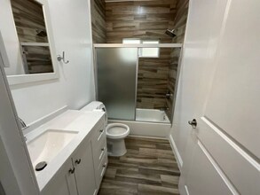 8409 Aura Ave in Los Angeles, CA - Building Photo - Building Photo
