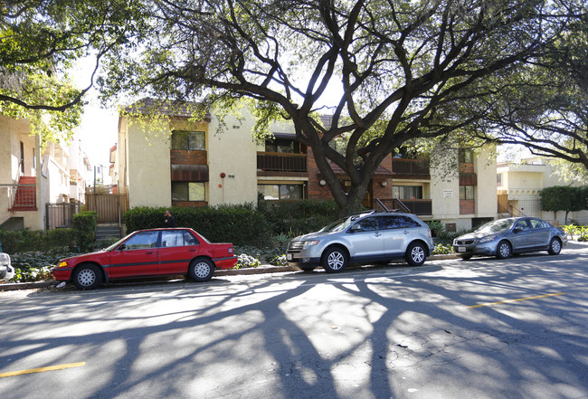 466 Riverdale Dr in Glendale, CA - Foto de edificio - Building Photo