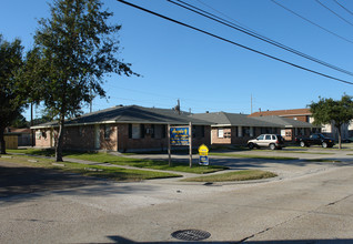 1228-1236 Lake Ave in Metairie, LA - Building Photo - Building Photo