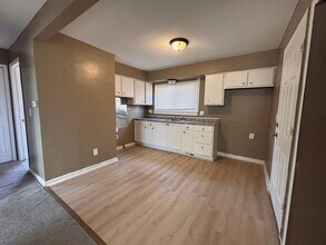 20221 Tireman Ave in Detroit, MI - Building Photo - Building Photo