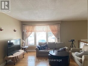 656 Abana Rd in Mississauga, ON - Building Photo - Building Photo