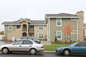 Callen Street Apartments in Vacaville, CA - Building Photo - Building Photo