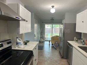 417 Sandy Knoll Dr in Coppell, TX - Building Photo - Building Photo