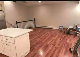 48-03 206th St in Queens, NY - Building Photo - Building Photo