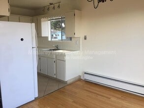 900 Belden St in Monterey, CA - Building Photo - Building Photo