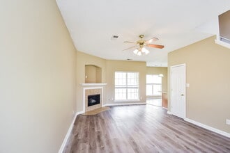 4599 Tulip Bend Dr in Memphis, TN - Building Photo - Building Photo