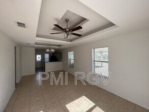 2905 Linda Vista St in Edinburg, TX - Building Photo - Building Photo