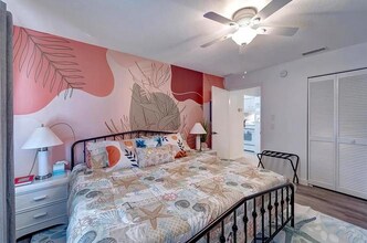 1986 Massachusetts Ave in Englewood, FL - Building Photo - Building Photo