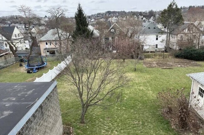 66 Perthshire Rd, Unit 1 in Boston, MA - Building Photo - Building Photo
